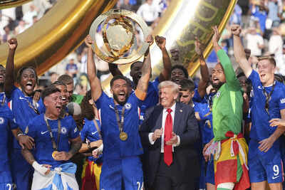  Cole Palmer shines arsenic  Chelsea crush PSG 3-0 to triumph   title