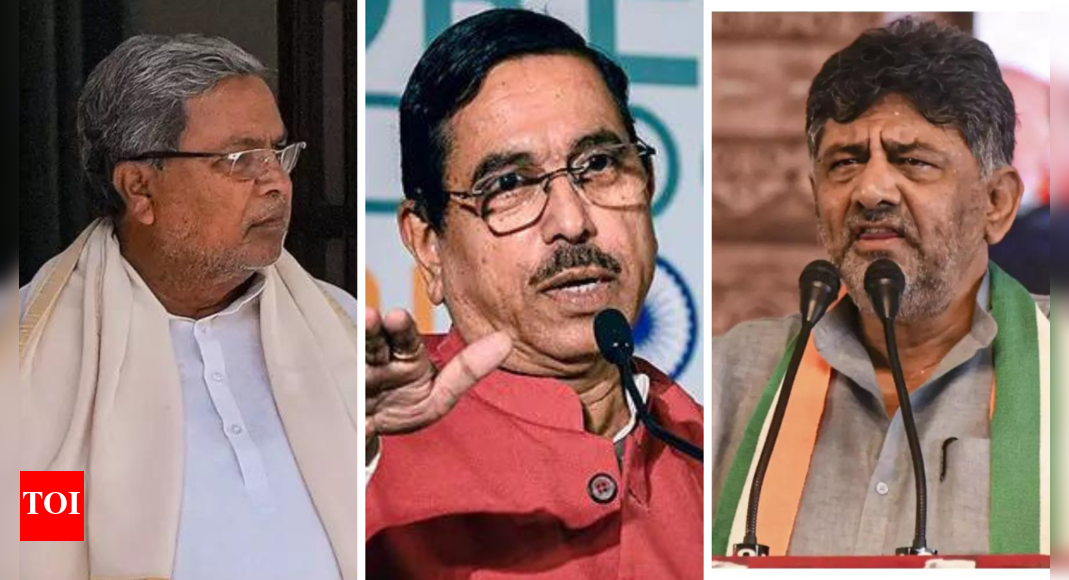 CM change buzz: Congress alleges BJP plot to topple Karnataka govt; BJP counters with 'horse trading' charge | India News - Times of India