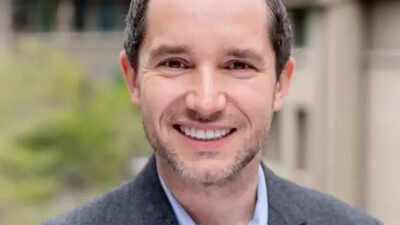 UC Berkeley professor gunned down in Greece outside ex-wife's home; he went there for child custody battle