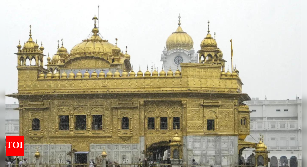 SGPC steps up security at Golden Temple after receiving threat email