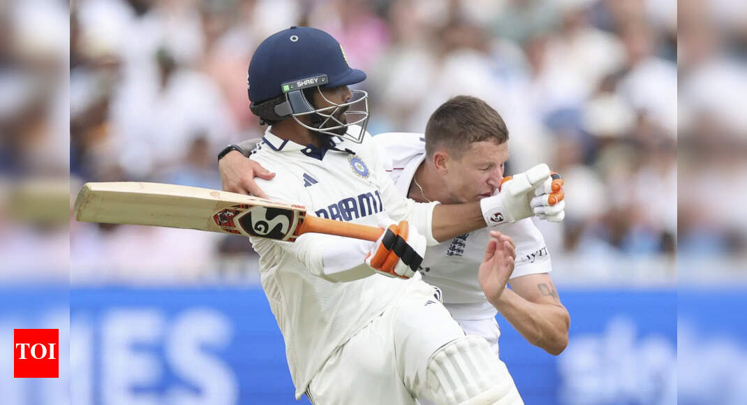 As tensions grow at Lord's, Jadeja and Carse locked in heated moment - Watch