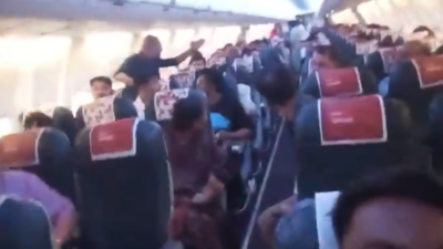 Fight between 2 flyers forces taxiing SpiceJet plane to return to IGIA terminal; both handed over to CISF
