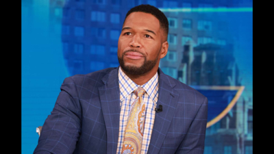  Michael Strahan opens up about making his Shark Tank debut alongside star-studded guest lineup
