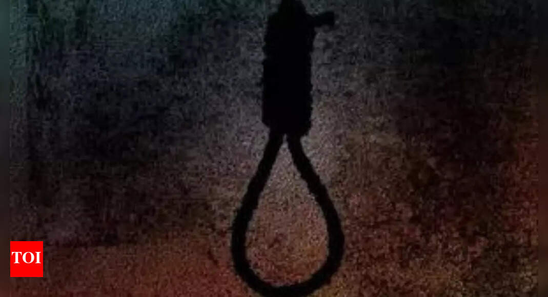 Kerala woman, toddler found dead in UAE; suicide note posted on social media