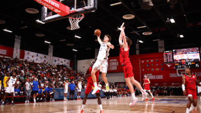 Caitlin Clark and Tyrese Haliburton react to Johnny Furphy’s reel dunk while fans demand more minutes for him