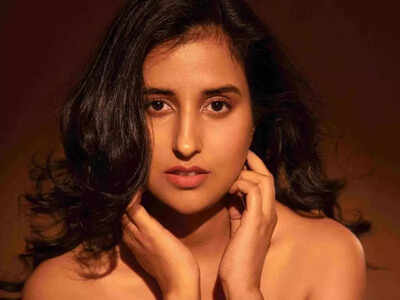 '12 o’clock’ fame Krishna Gautam’s ‘Me & You’ crosses 1 million views