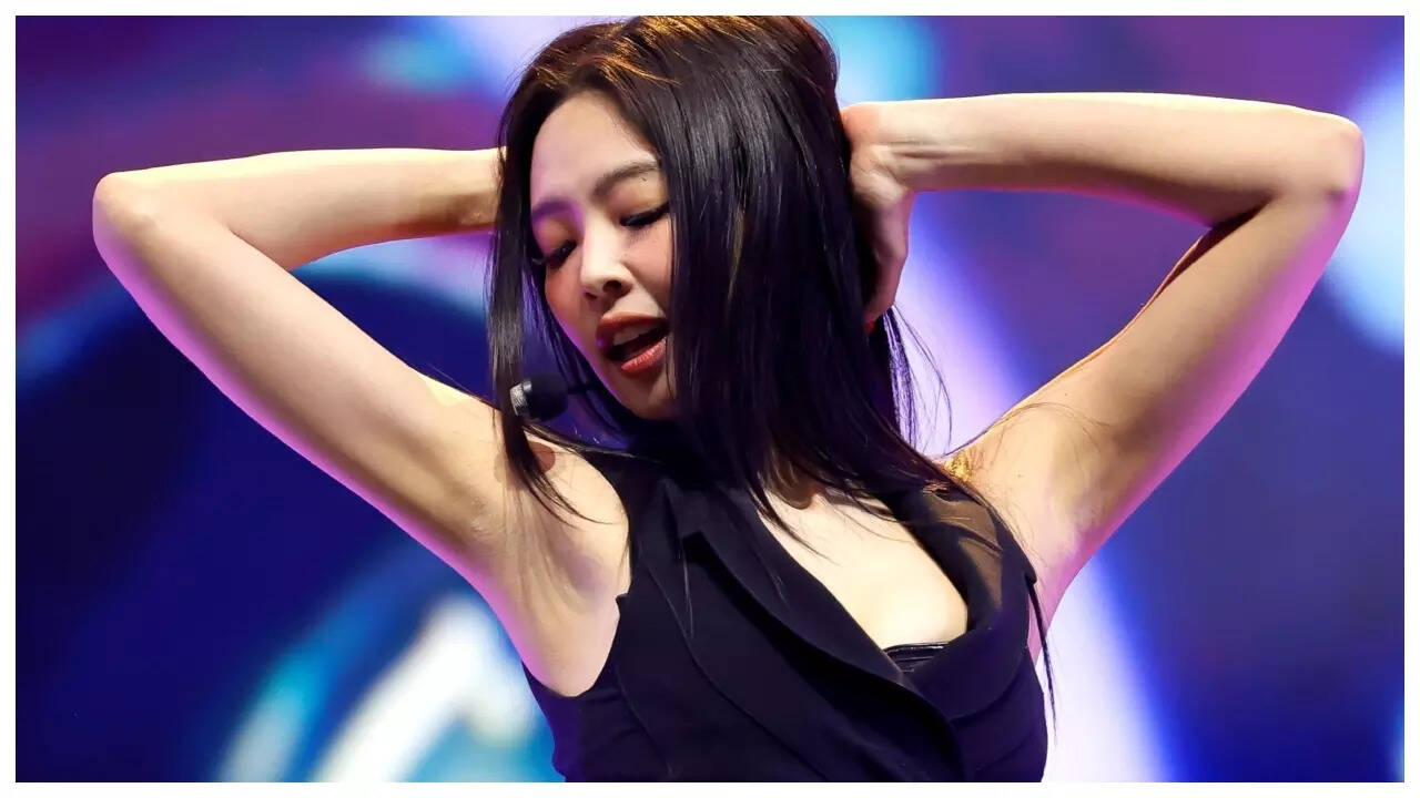 BLACKPINK's Jennie slays in BOLD stage outfits for 'JUMP
