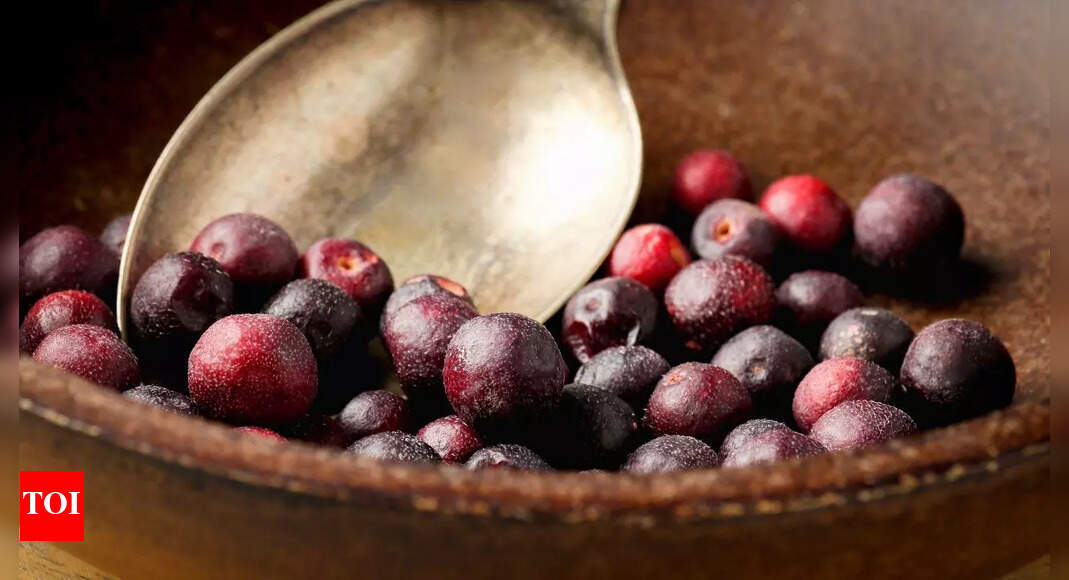 Top health benefits of falsa: 6 cooling recipes to beat the heat, control diabetes, and soothe urinary infections | – Times of India