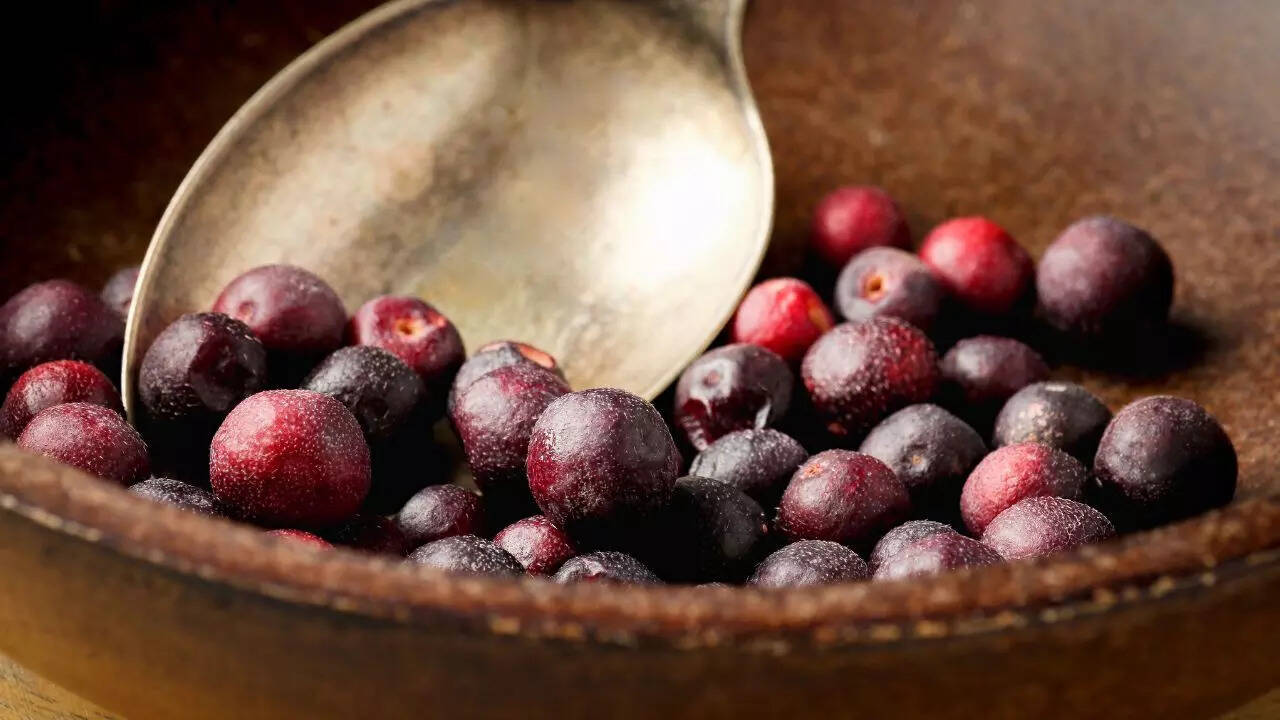 Top health benefits of falsa: 6 cooling recipes to beat the heat, control diabetes, and soothe urinary infections | - Times of India