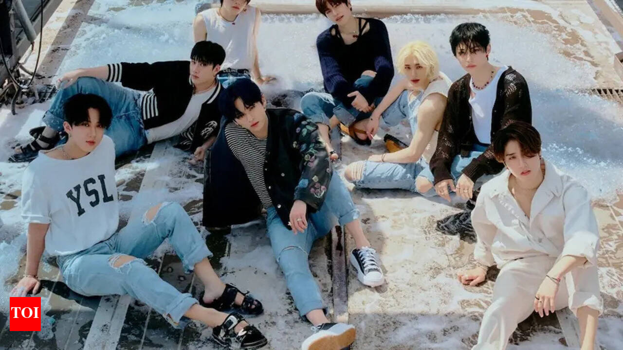 straykids 楽-star 100 Amazon.com: Stray Kids 樂-STAR ROCK-STAR 8th Mini Album CD+