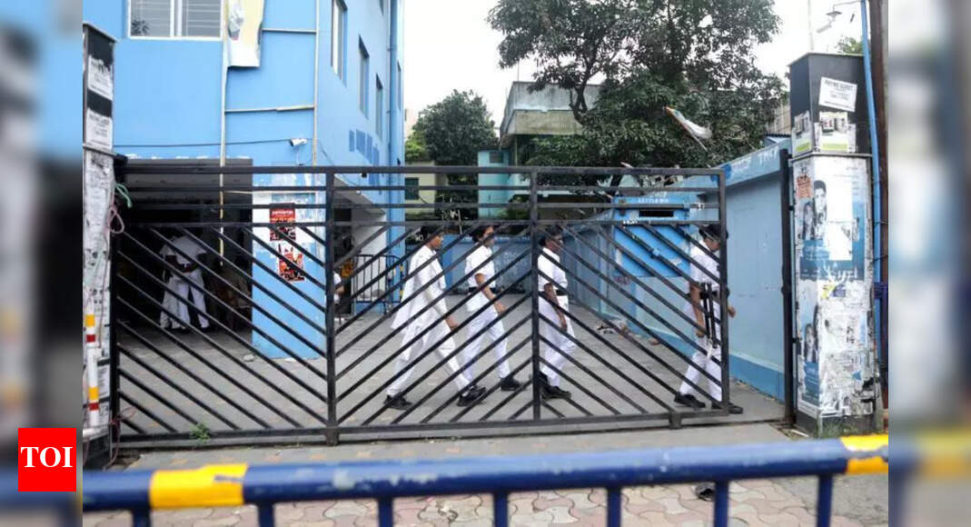 Members of law college governing body face CU probe panel posers | Kolkata News