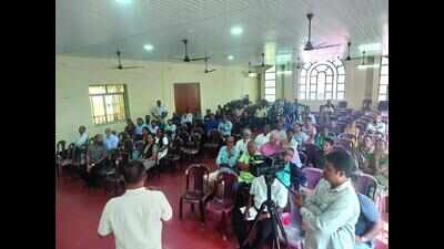 Loliem comunidade lists 79 encroachments