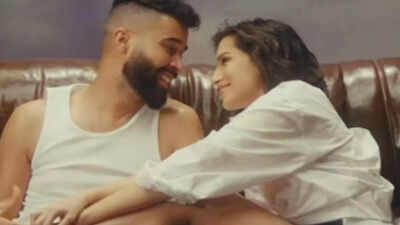 AP Dhillon's new song with Shreya Ghoshal 'Thodi Si Daaru' to feature Tara Sutaria; watch teaser