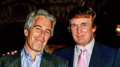 Trump Downplays MAGA Epstein ‘OBSESSION,’ ORDERS DOJ To Release All Files | Pam Bondi In A Fix?
