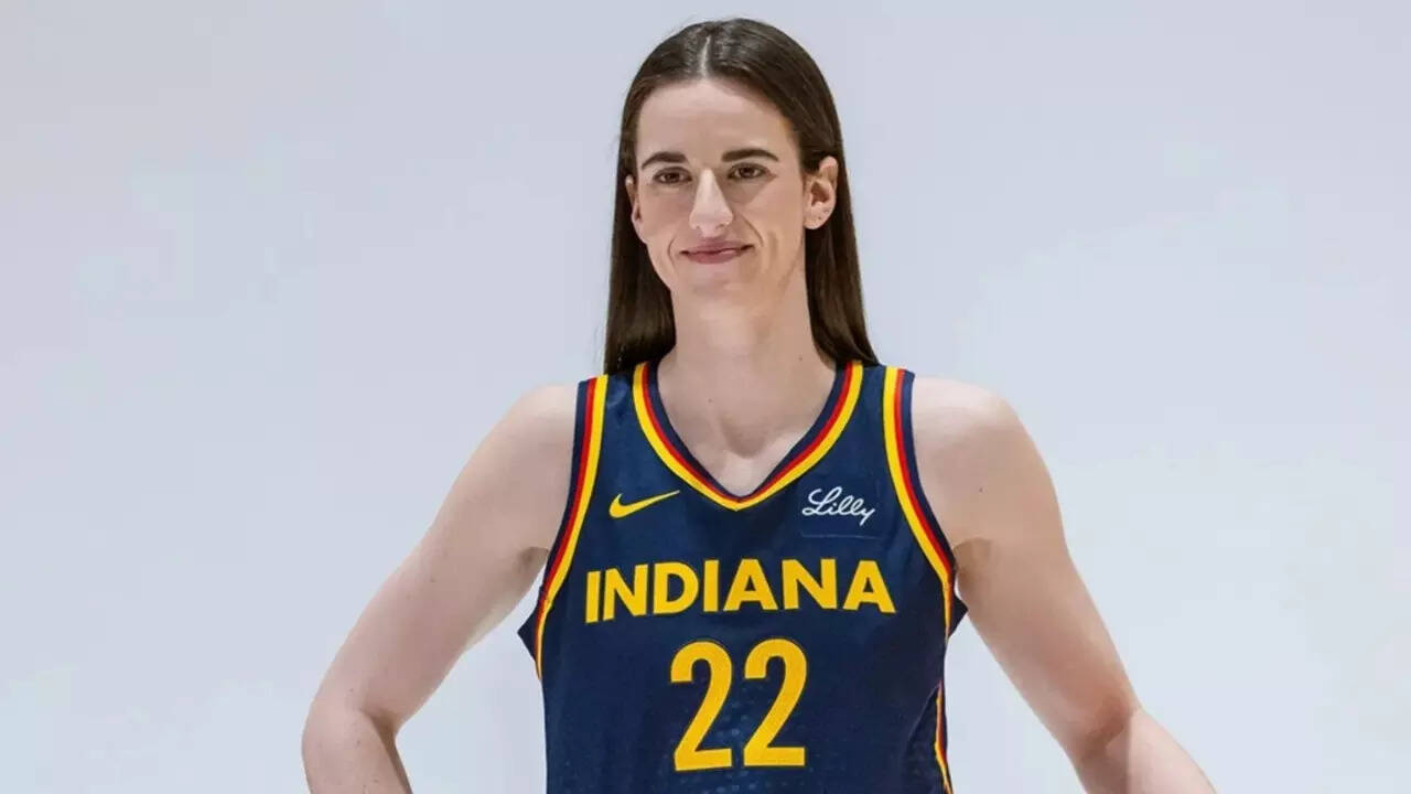 Injury scare for Indiana Fever! Caitlin Clark hit with major injury during  Connecticut Sun clash | NBA News - Times of India