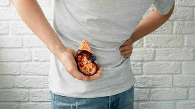  10 foods that can trigger kidney stones and 10 that help prevent them