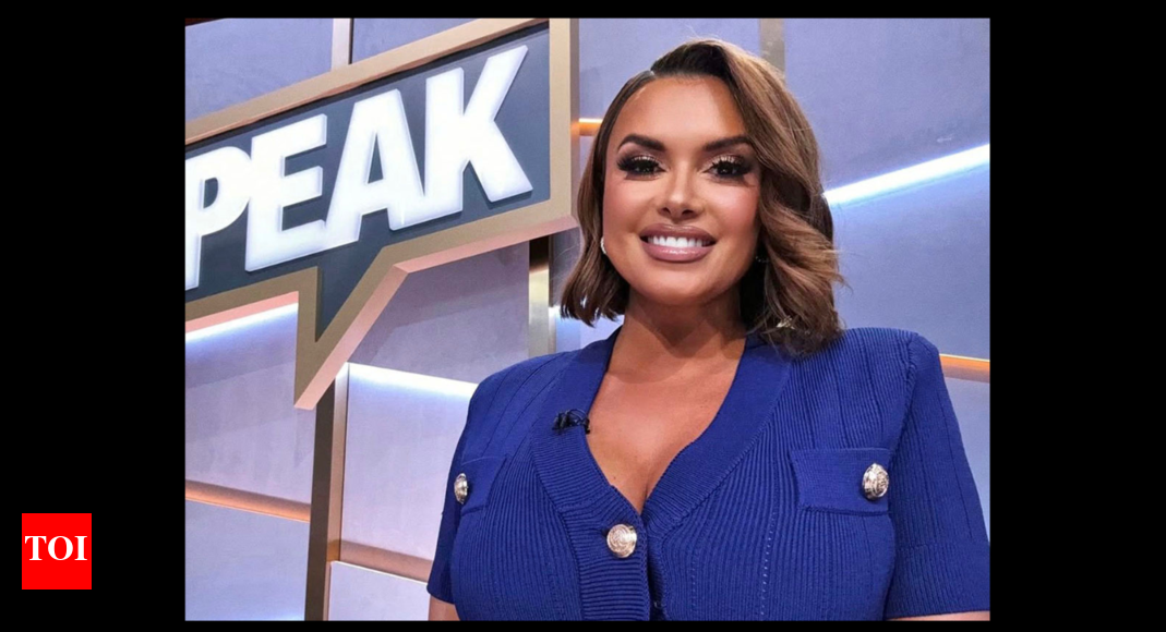 Fans React to Joy Taylor's New Photos After FOX Sports Fallout