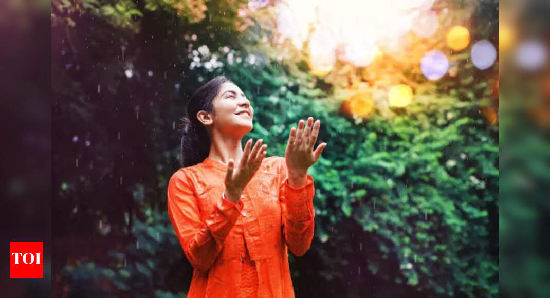 Monsoon Skin Care: The importance of correct skin hydration in the monsoons |
