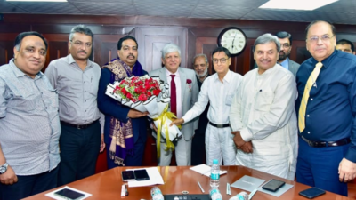 Chairman of Kokan Mercantile Co-operative Bank felicitated formaking a turnaround