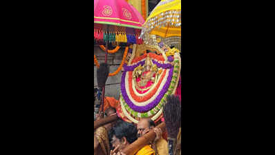 Chamundeshwari Vardhanti celebrated with grandeur