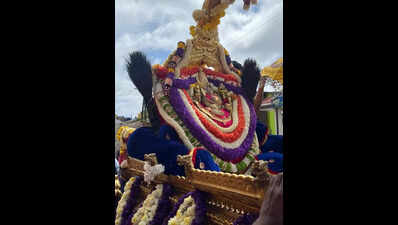 Chamundeshwari Vardhanti celebrated with grandeur