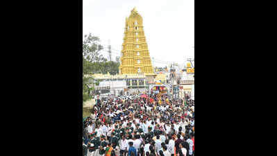 Chamundeshwari Vardhanti celebrated with grandeur
