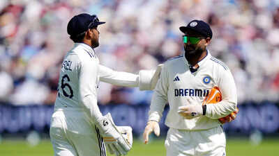  Ravi Shastri delivers damning verdict on Rishabh Pant's inclusion in Manchester - 'He shouldn't play if ...'