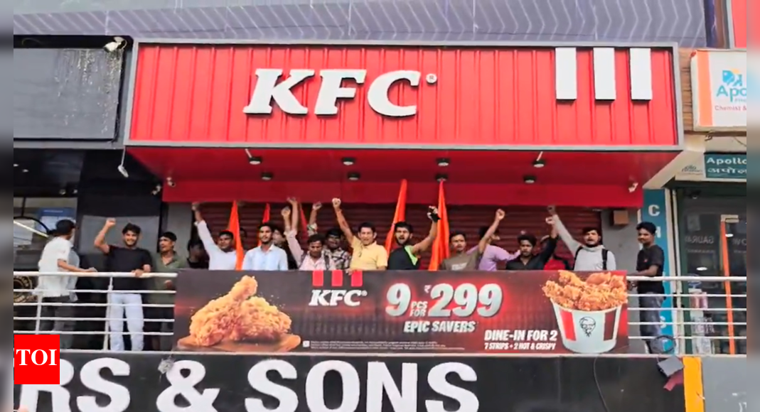 'Veg items only': Hindu Raksha Dal protests at Ghaziabad KFC