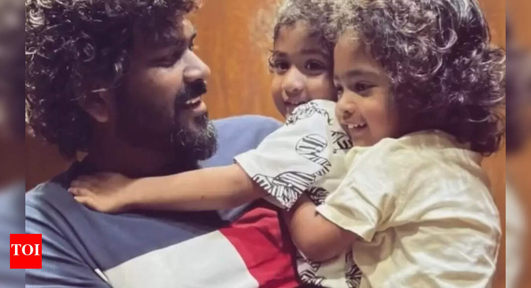 Vignesh Shivan’s heartwarming picture with twin sons Uyir and Ulag wins ...