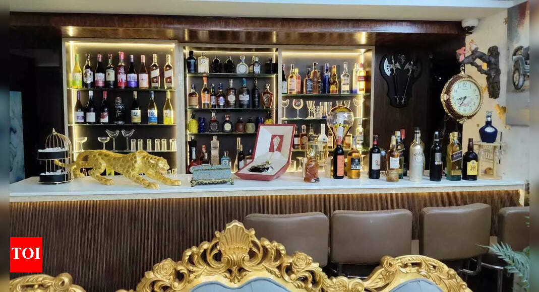 Diamond, booze, bogus deals: How conman duped big shots; Rs 2.75 cr ring, luxury liquor seized