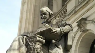 Shakespeare's “creative spellings” gave us these 10 words we still can't live without