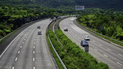 CAG report flags Rs 71 cr given to Mumbai-Pune Expressway toll firm for COVID disruption