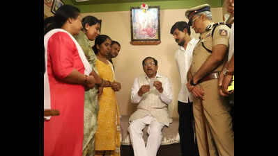 Knock knock! It’s your friendly neighbourhood Bengaluru cop at the doorstep