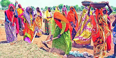 MGNREGS mobile monitoring being fudged, govt tells states