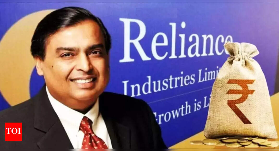 Asian Paints exit pumps RIL’s profit to record Rs 31,000 crore in Q1