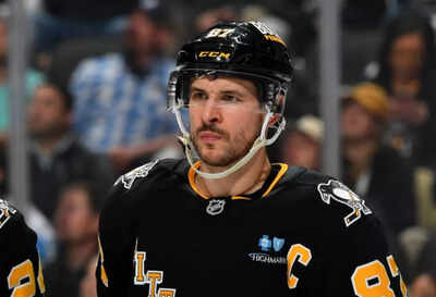 NHL Insider assures that Sidney Crosby trade talks are happening at the highest levels