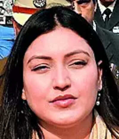 Dropped from govt, AAP MLA quits politics