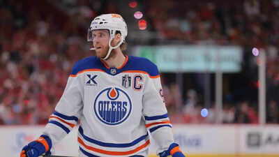  Could Connor McDavid ditch Oilers for Leafs? Buzz grows around blockbuster Maple Leafs partnership