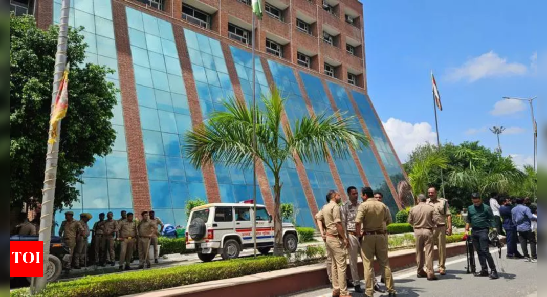 ‘Go home, make chapatis’: Personal insults at Sharda University’s dental dept common