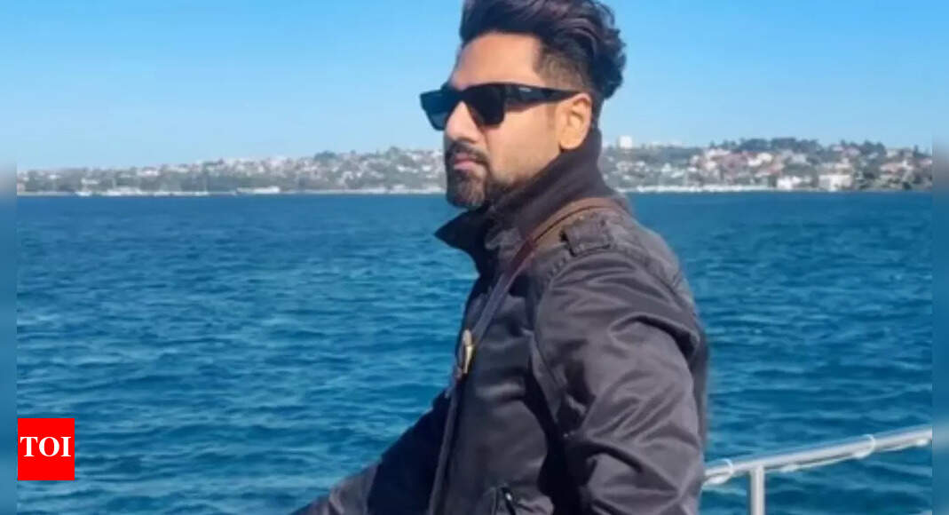 Mithoon reveals why nobody can easily deconstruct his songs | Hindi Movie News - Times of India