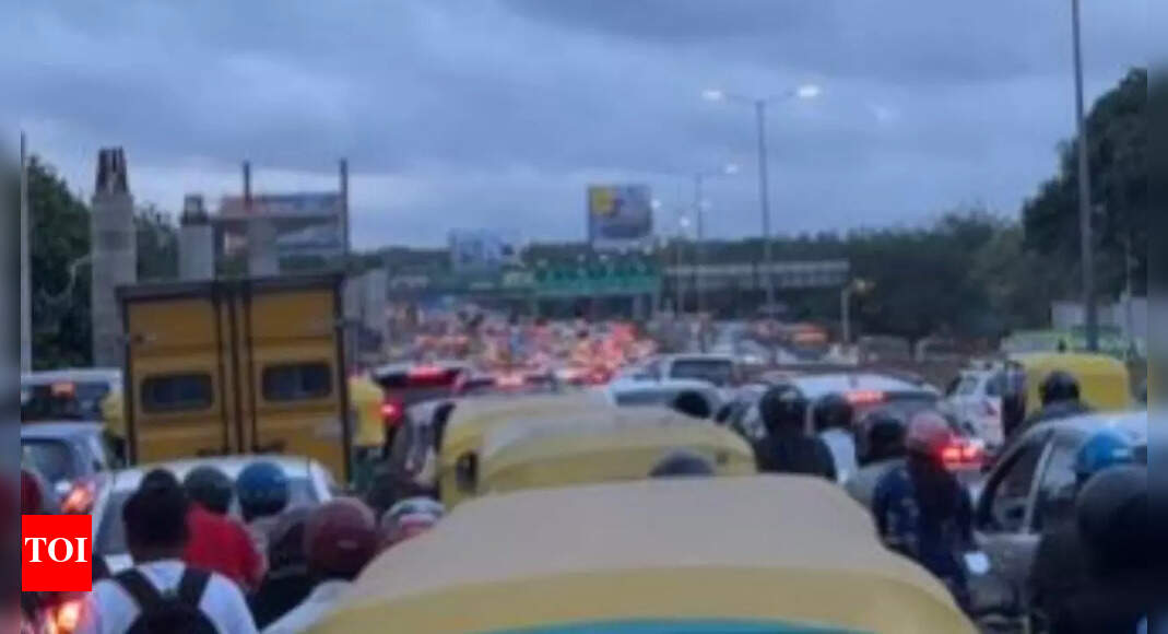 'Friend reached Dubai and am still stuck here': Instagram post on Bengaluru traffic goes viral; netizens react