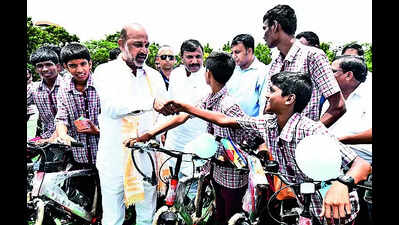 Bandi Sanjay's bicycle distribution drive sparks tension in Telangana BJP