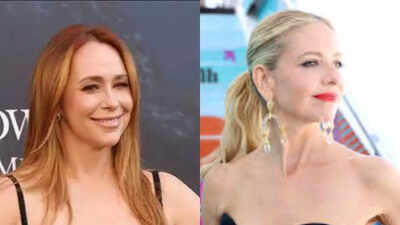 Jennifer Love Hewitt says she "haven't seen" Sarah Michelle Gellar since 'I Know What You Did Last Summer' premiered
