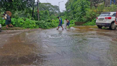 Sewage chambers overflow with rainwater in CurchoremCondition Of Roads Further Deteriorates