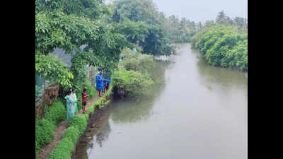  Fishing competition at Baga creek keeps young and old from Arpora-Nagoa hooked