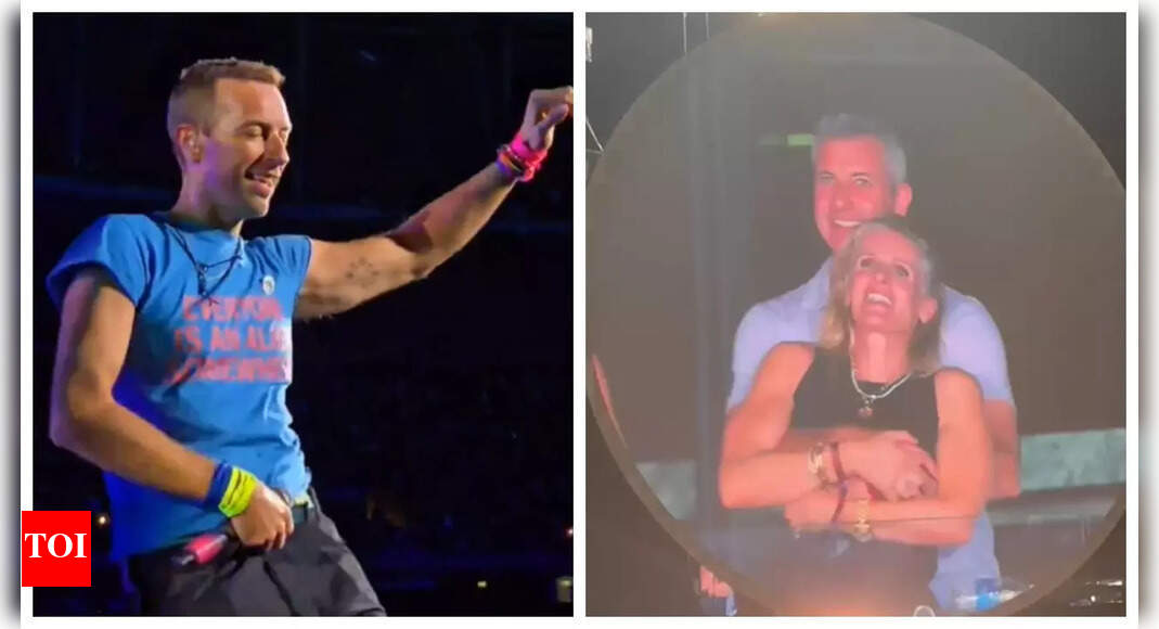Coldplay’s Chris Martin warns audience ahead of ‘kiss-cam’ segment in first show after Astronomer CEO AFFAIR scandal – WATCH | – Times of India