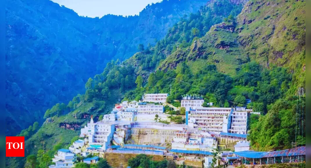 Landslide hits Mata Vaishno Devi Yatra route in Katra; 4 injured