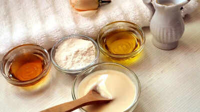 Homemade hair masks for smooth and frizz-free hair in monsoon