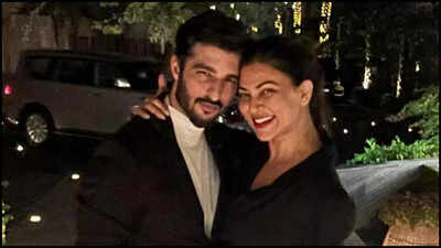 Sushmita Sen spotted with ex-boyfriend, Rohman Shawl, who turns idiosyncratic   lensman  for the actress