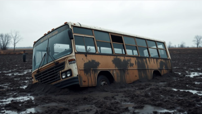 13 dead in Russian bus crash